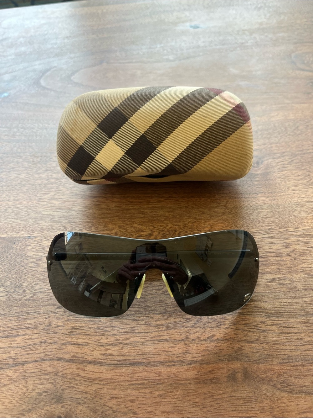 Burberry Tan Plaid Hard Sunglasses Case with Rimless Black Shield Sunglasses